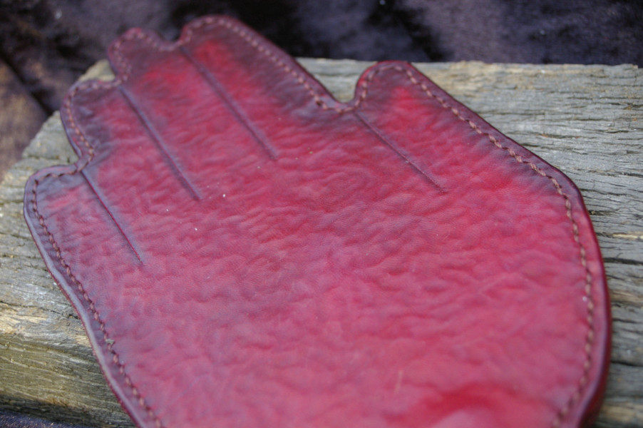 Red right hand paddle close up